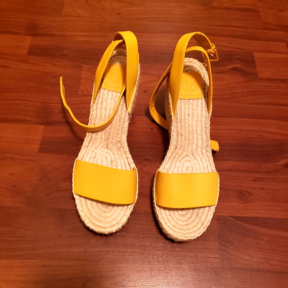 Beautiful New Tory Burch Wedges. Size 9. Yellow and Twine w/ ankle strap. Leathe